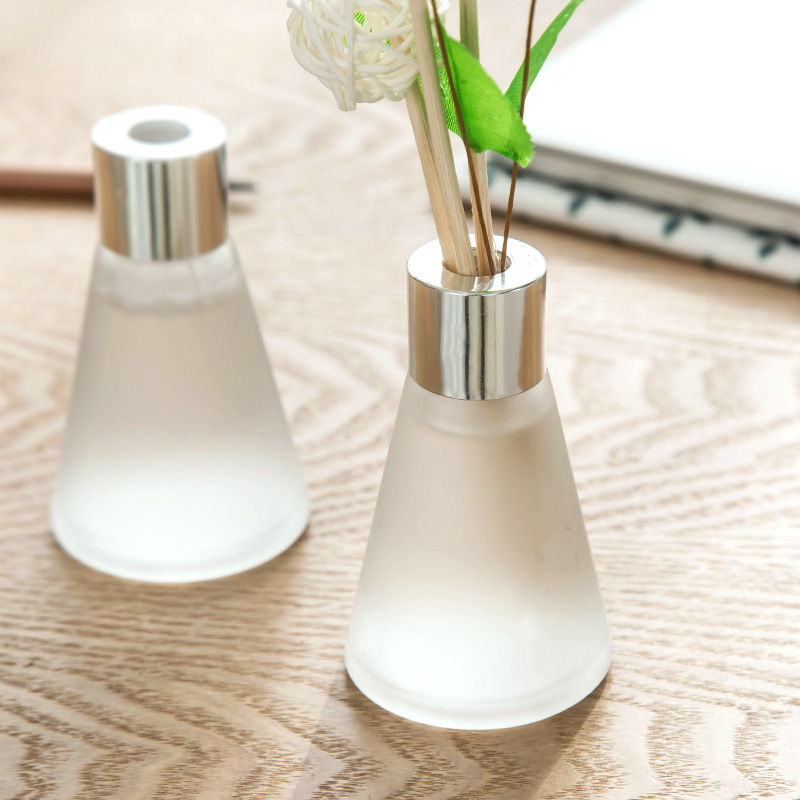 Custom Reed Diffuser | Zen Tea & Lavender Aroma | Minimalist Cone Bottle | All-Season Scent Diffusion