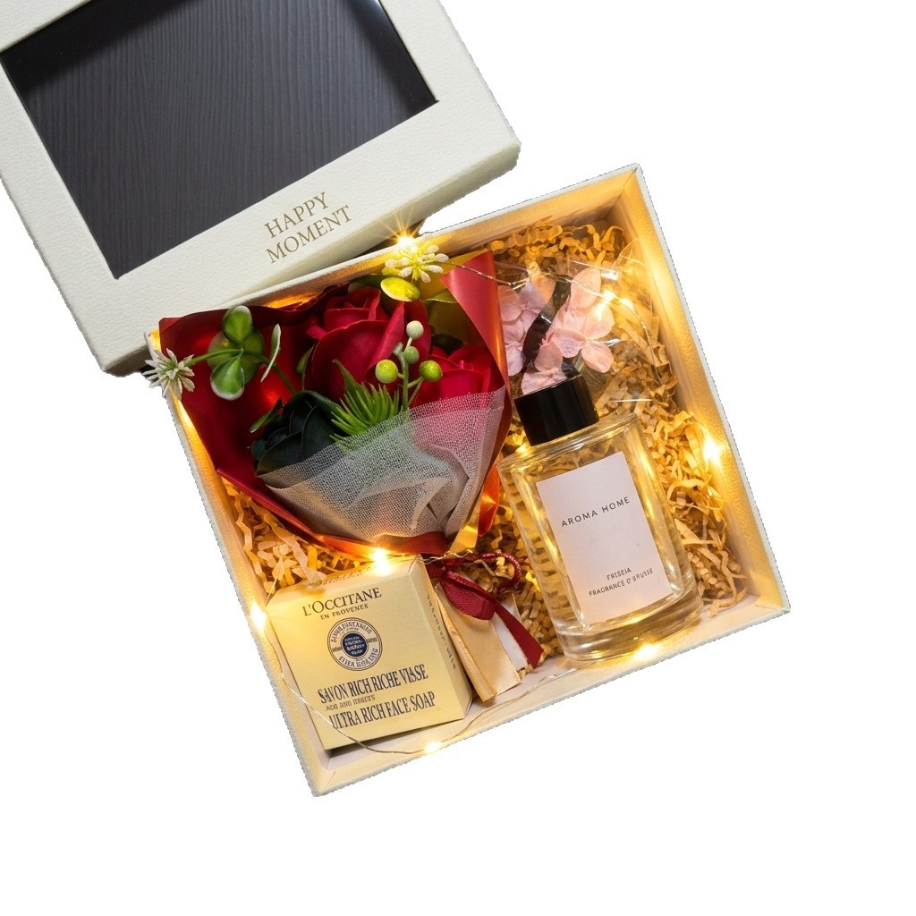 Festive Gift Box | Teacher’s Day Present | Small-Batch High-Aesthetic Keepsake | Durable Decorative Scent